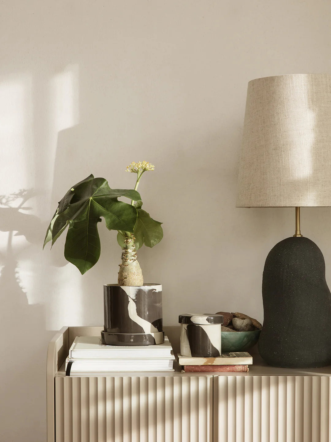 Ferm Living Inlay krukka við lok, lítil