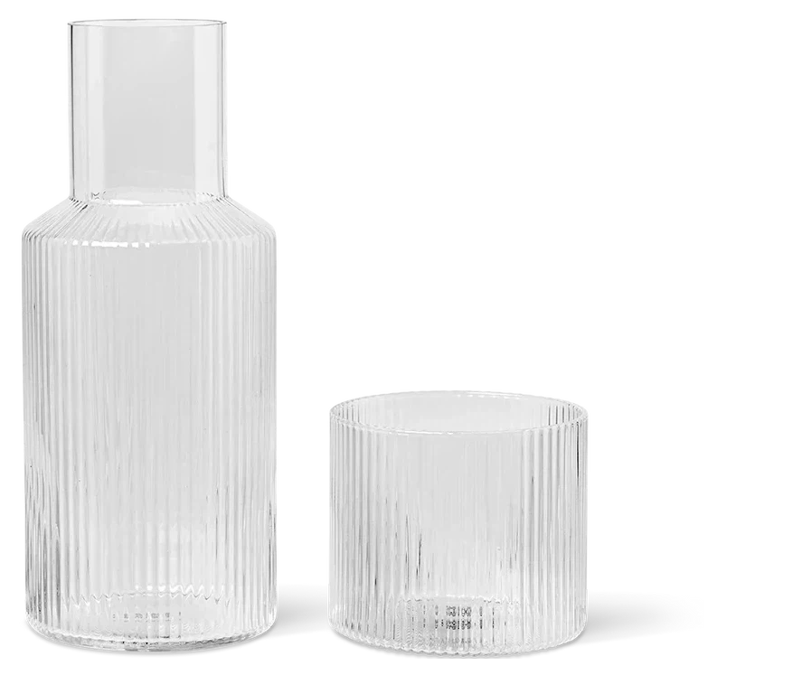 Ferm Vatnkanna og glas