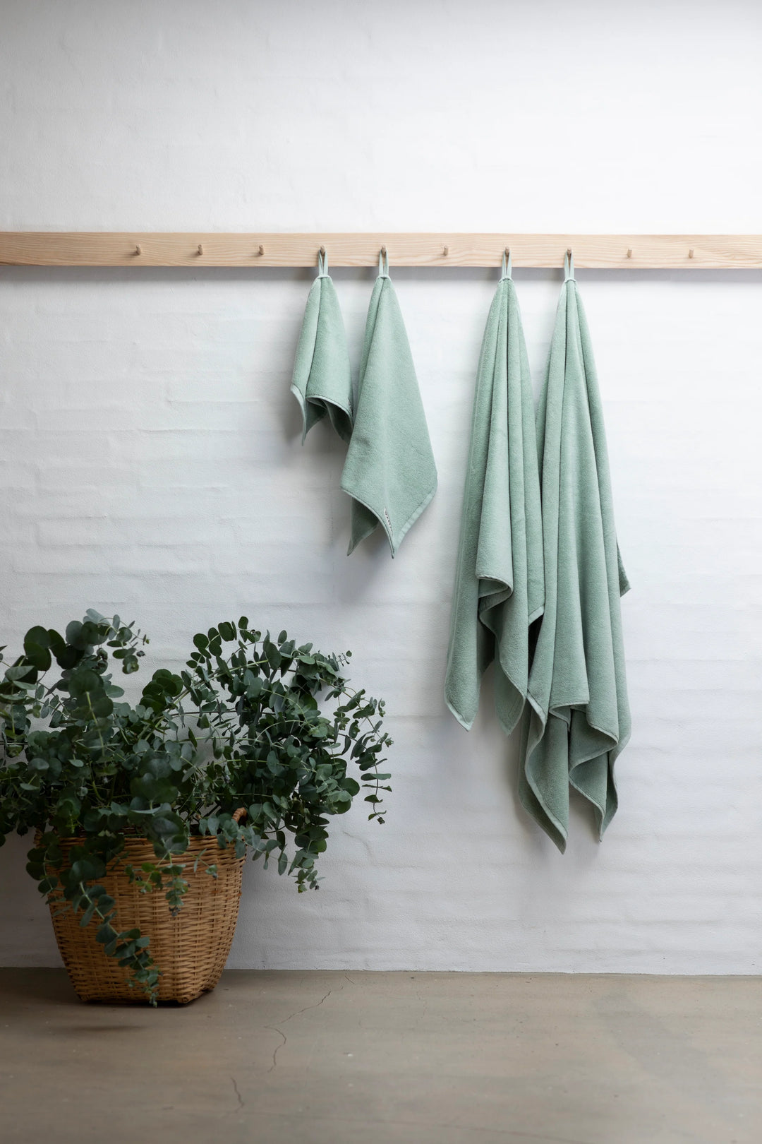 Bongusta handklæði silver sage 50x80