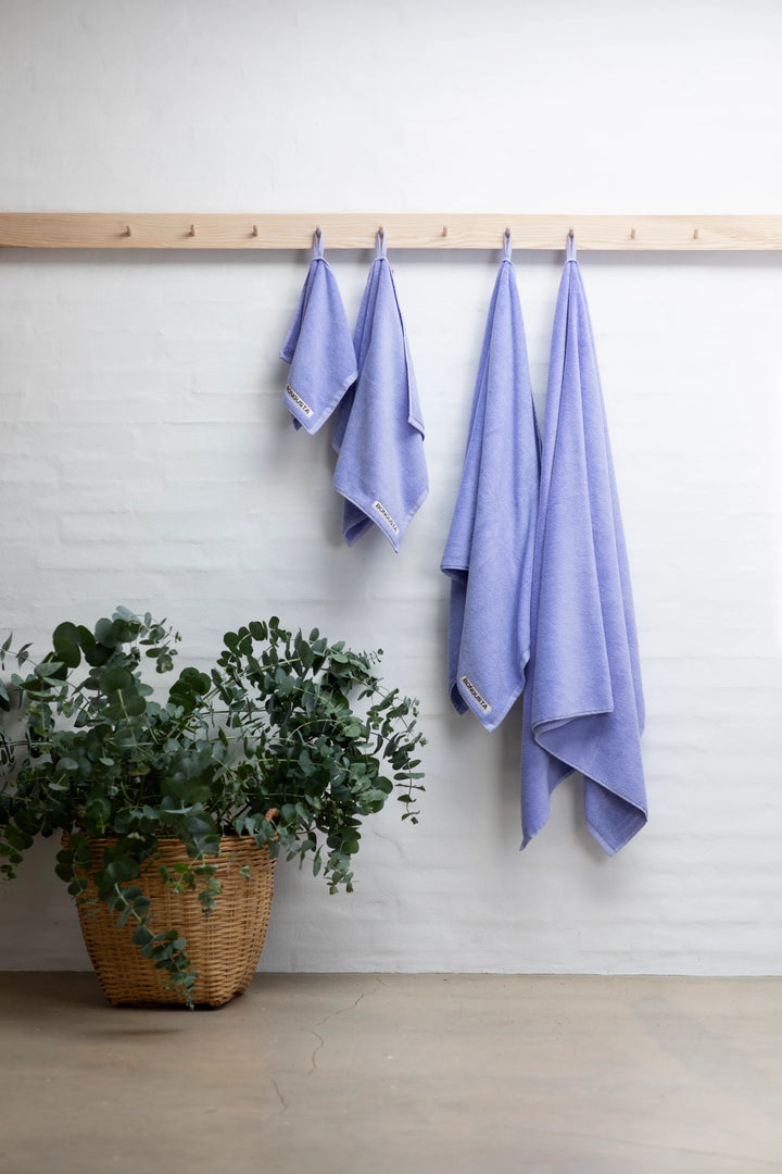 Bongusta handklæði lavender blue 30x50