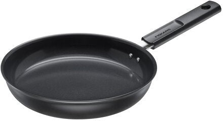 Fiskars Hard Face Non-stick panna 24 cm