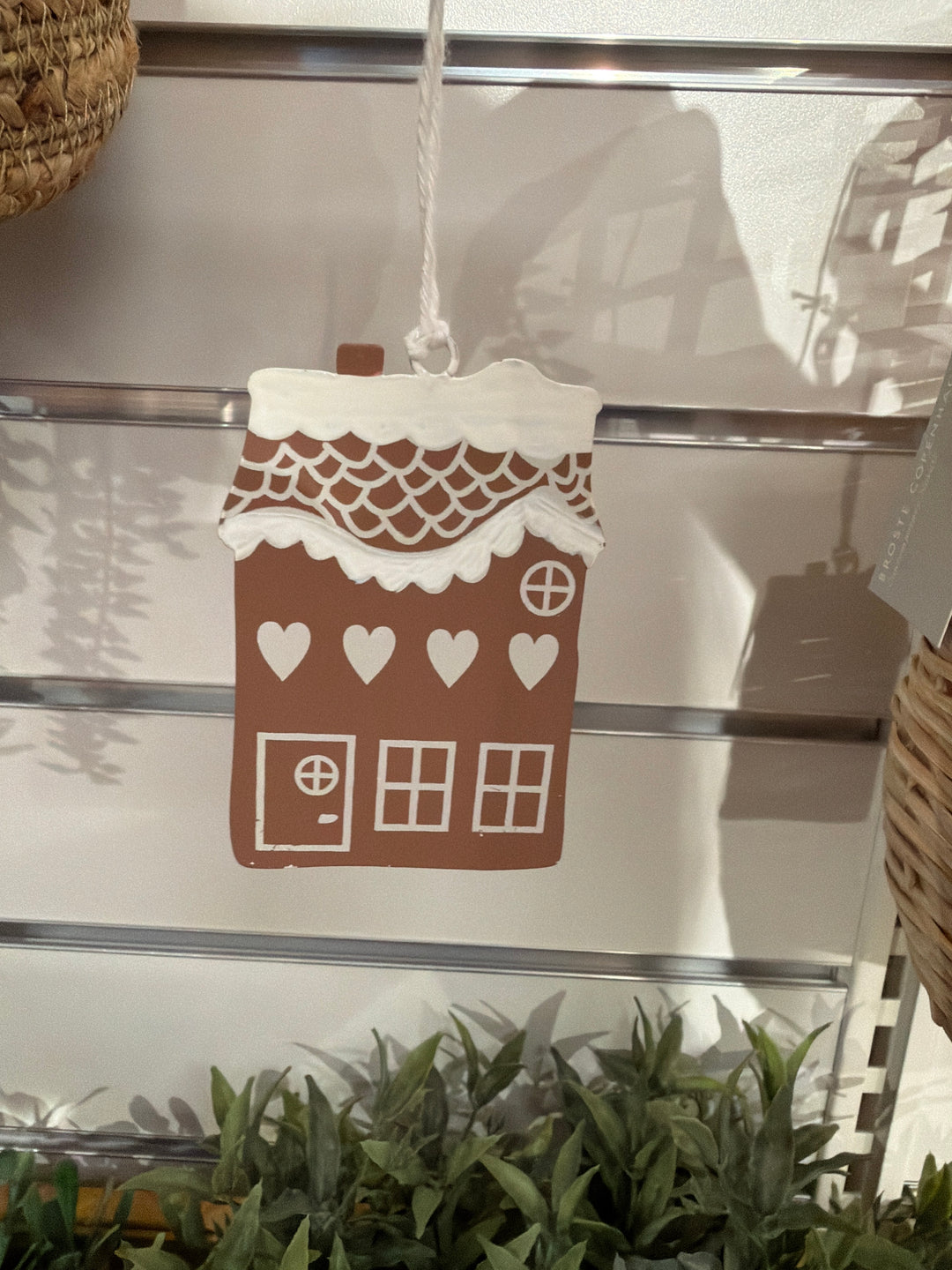 Ib Stillenat Piparkøku hús v/upphang