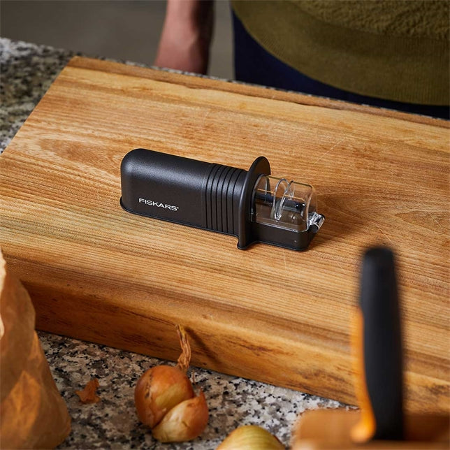 Fiskars roll-sharp knívahvessari