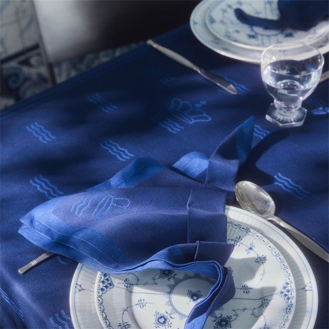 Royal Copenhagen wawes dúkur bláur 270x145