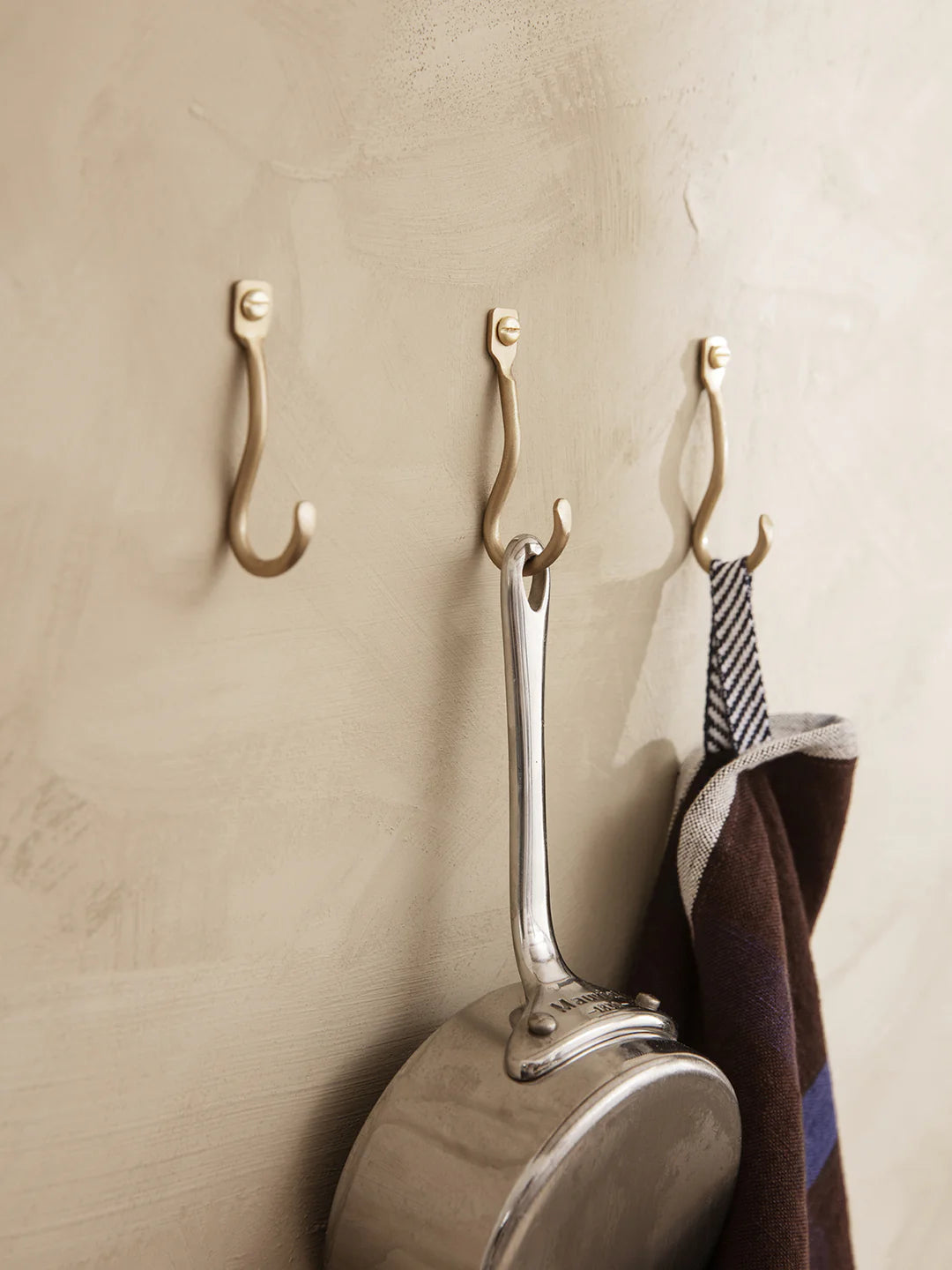 Ferm Living Curvature hooks 3 stk brass