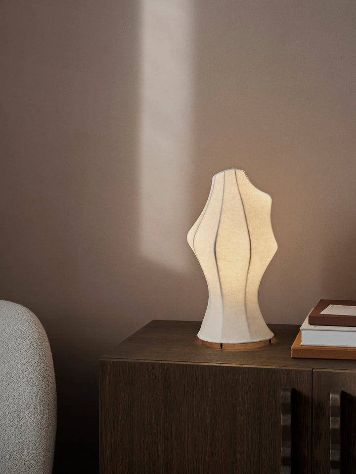 Ferm Living Dea borðlampa