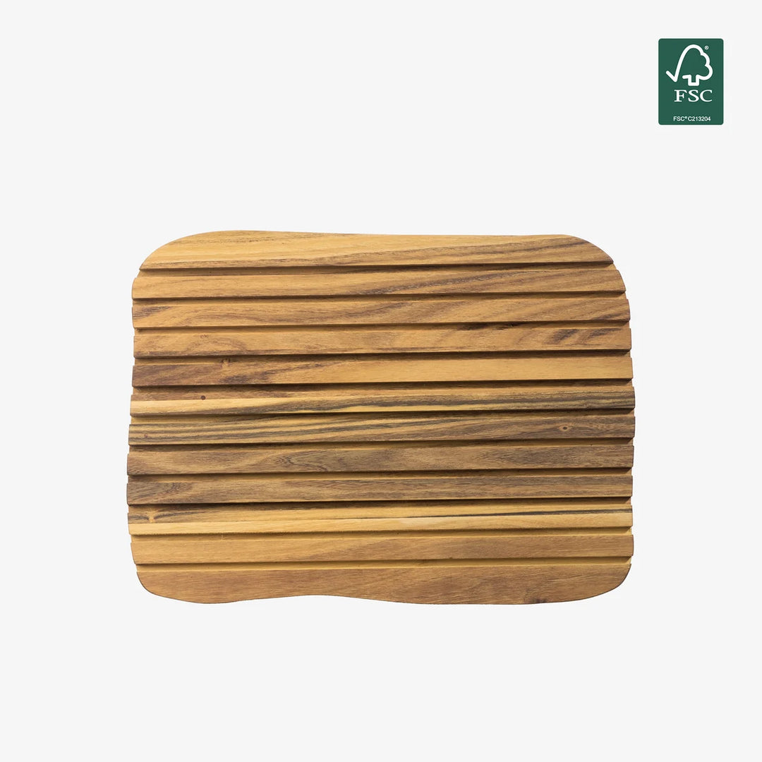 Raw teak breyð skeribretti v/rillum 36x27x2cm