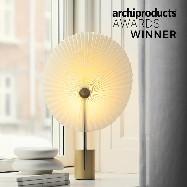 Gejst Liris tráðleys borðlampa messing
