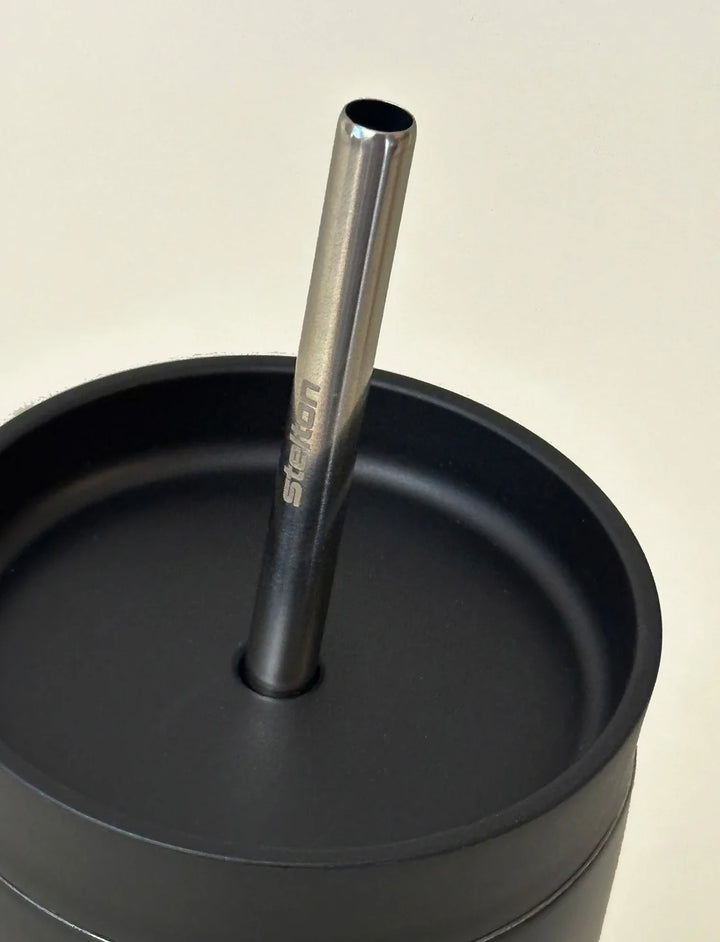 Stelton to go termokoppur við súgvirør 0,4 ltr. black