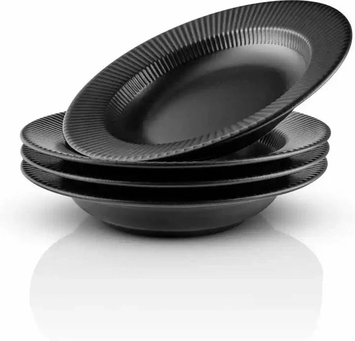 Eva Trio legio nova svart djúpur tallerkur 22 cm