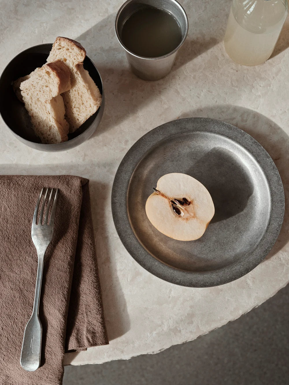 Ferm Tumbled Plate