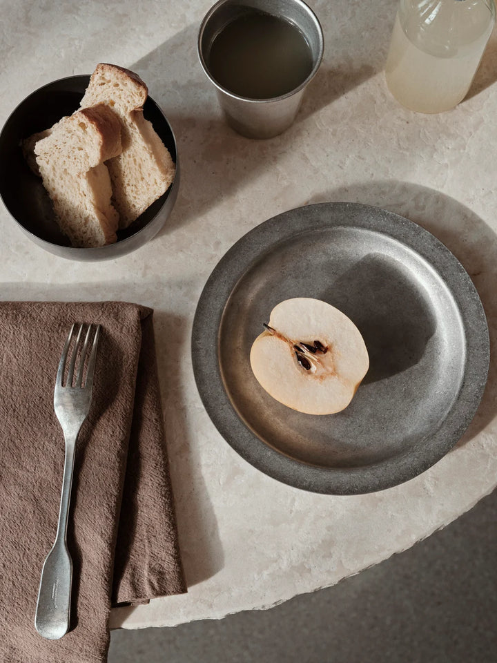 Ferm Tumbled Plate