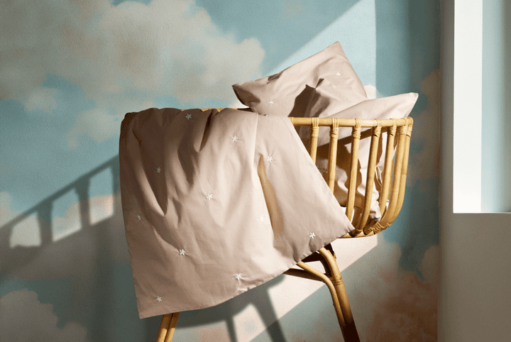Juna Daisy baby seingjarsett sand 70x100cm