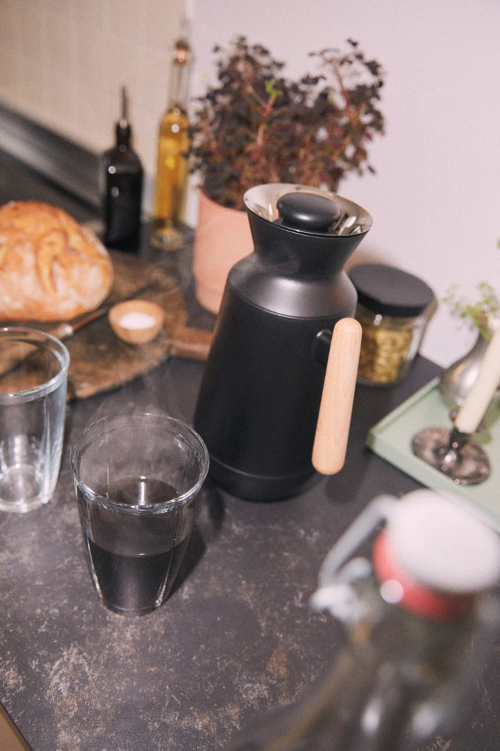 Rosendahl stay termokanna høg svørt 1 ltr.