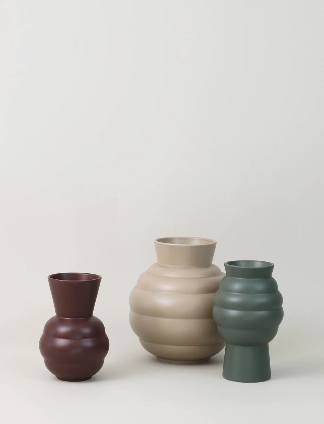 Knabstrup Keramik Tortus Archie vasi No2 mørkegrøn H23.5 cm