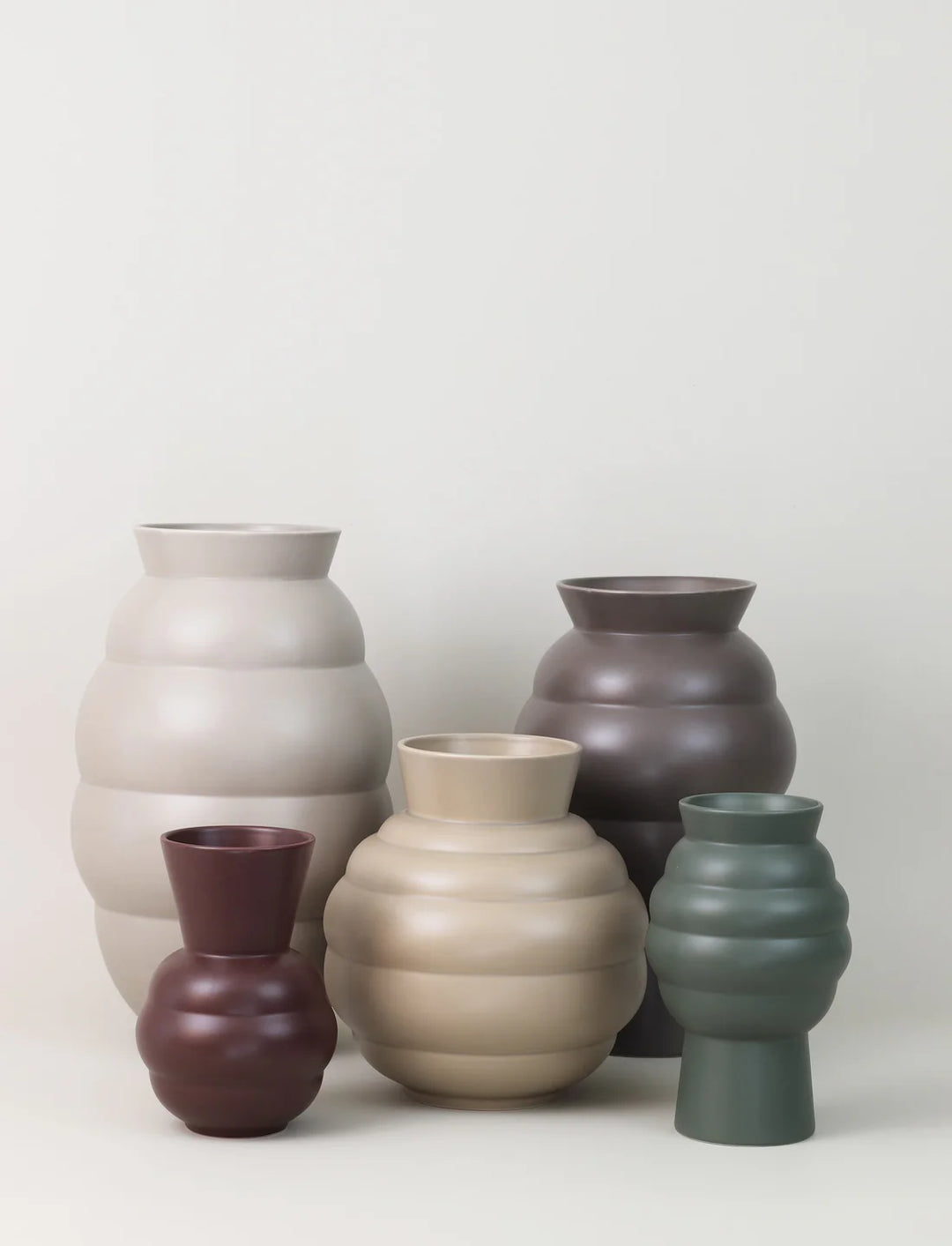 Knabstrup Keramik Tortus Archie vasi No2 mørkegrøn H23.5 cm