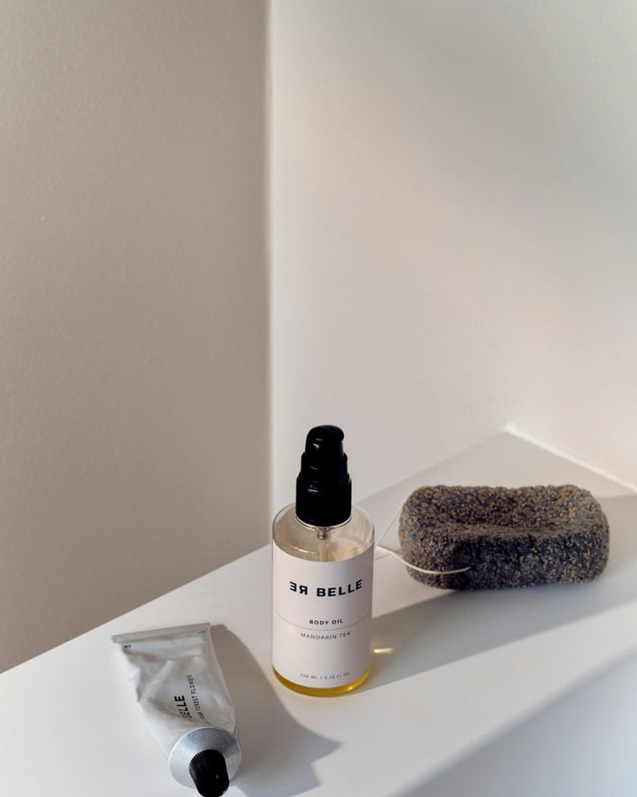 Rebelle body oil mandarin tea